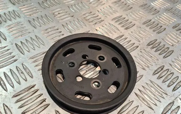 Volkswagen PASSAT B5 Power steering pump pulley 028145255F