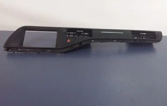 Citroen C5 Dashboard side air vent grill/cover trim 9682297777