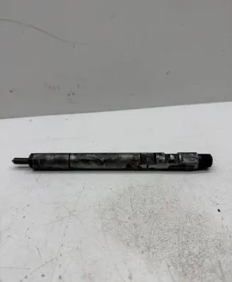 Mercedes-Benz C W204 Fuel injector