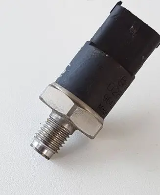 Fuel pressure sensor