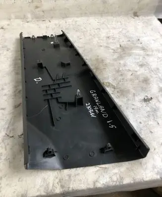 Opel Grandland X (B) pillar trim (bottom) Yp00011777