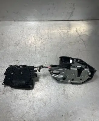 BMW 5 F10 F11 Rear door soft close latching motor 4154310400 053702
