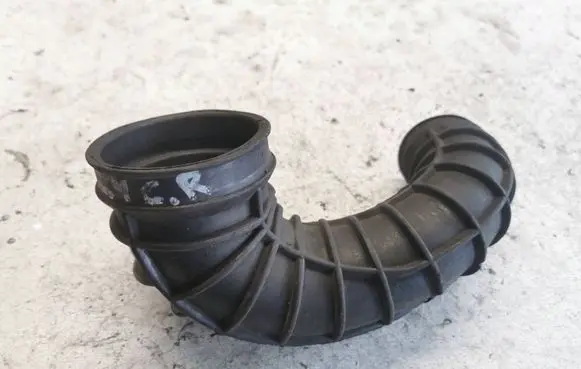 Volvo S60 Air intake hose/pipe 08634143