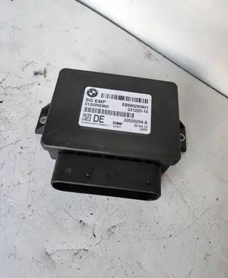 BMW 5 F10 F11 Hand brake control module 68628080
