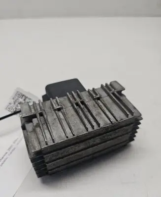 Opel Vectra C Glow plug pre-heat relay 55354141