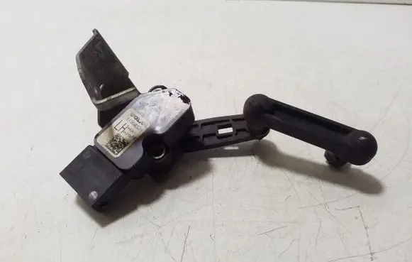 Volvo XC90 Headlight/headlamp level sensor 31360328