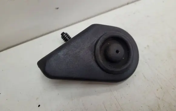 Radiator mount bracket