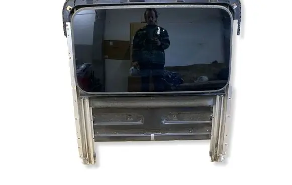 Infiniti FX Sunroof set 7701294