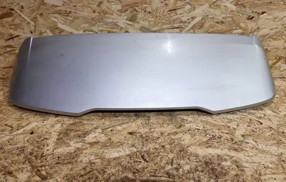 Tailgate/trunk spoiler