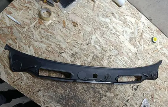 BMW 1 E81 E87 Rain gutter 15677210