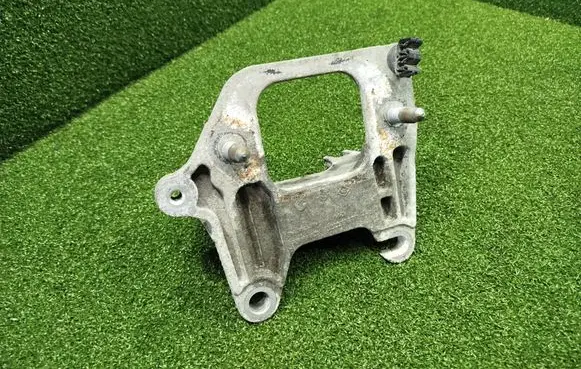 Renault Trafic III (X82) Gearbox mounting bracket 112228161R
