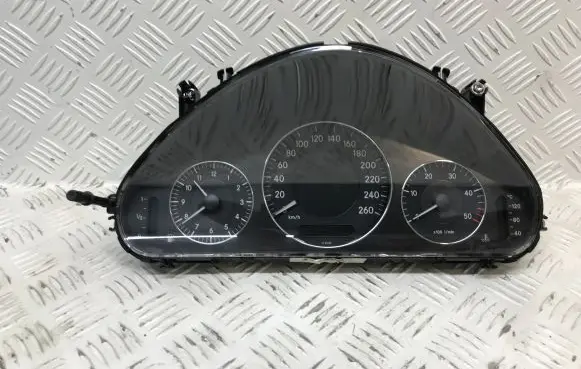 Mercedes-Benz E W211 Speedometer (instrument cluster) A2115406148