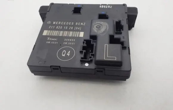 Mercedes-Benz E W211 Door control unit/module 2118201526