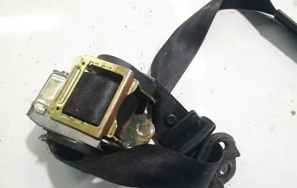 Audi A8 S8 D3 4E Front seatbelt 