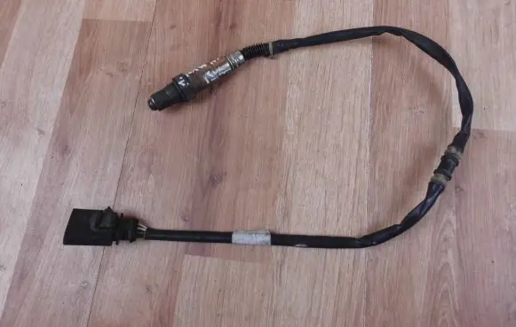 Volkswagen Golf VI Lambda probe sensor 03C906262 0258006811