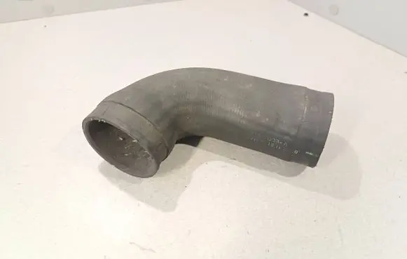 BMW 5 E39 Intercooler hose/pipe 2247967