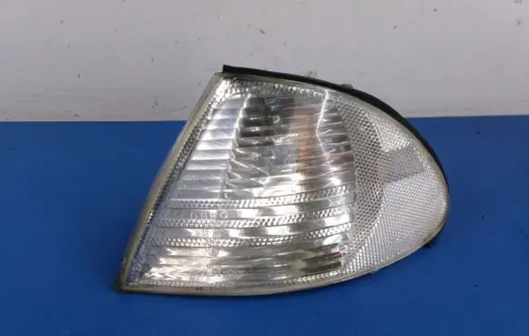 BMW 3 E36 Front indicator light