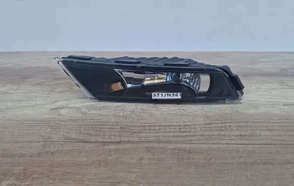Skoda Superb B8 (3V) Front fog light 3V0941699