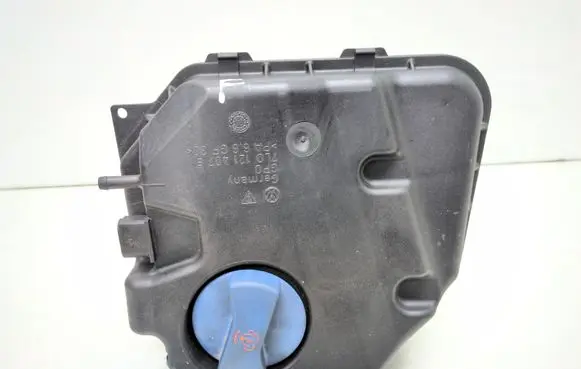 Porsche Cayenne (9PA) Coolant expansion tank/reservoir 7L0121407E 1J0121321B