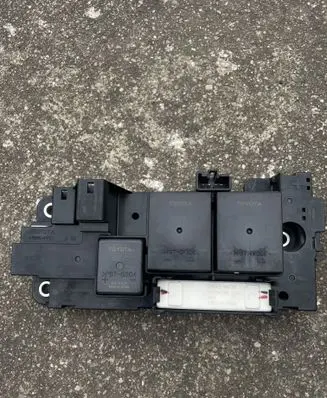 Toyota Auris E180 Battery control module G92Z133010 63581132