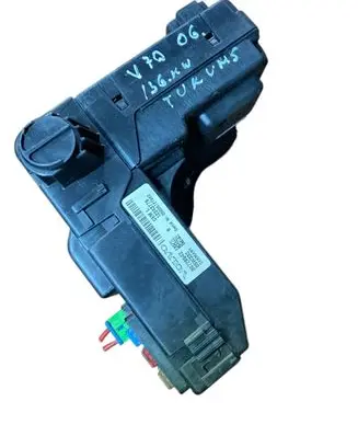 Volvo V70 Fuse module 30728542