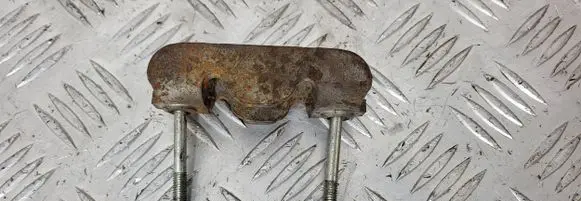 Mitsubishi L200 Fuel Injector clamp holder