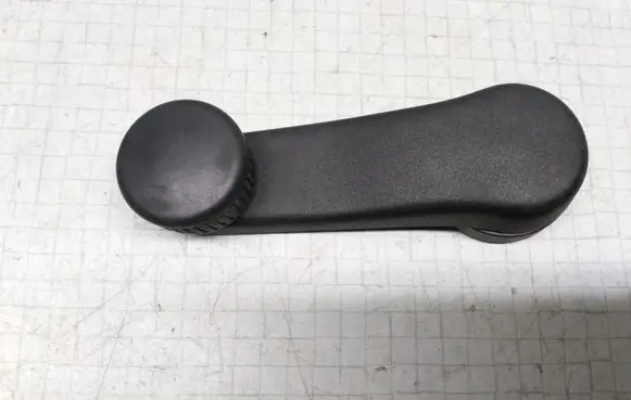Volkswagen Golf IV Rear door window winding handle 1H0837581D