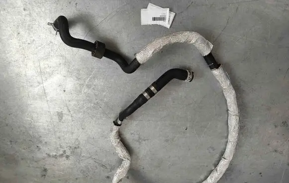 Volvo XC60 Engine coolant pipe/hose 32222336