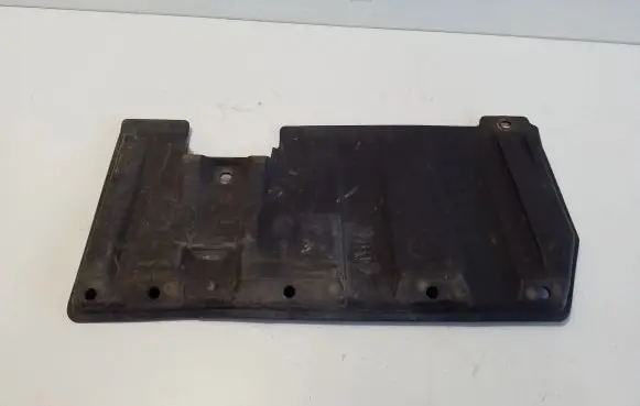 Center/middle under tray cover