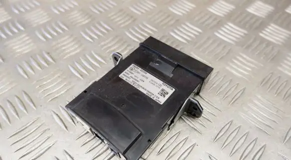 Toyota Prius (XW50) Other control units/modules 0868600350