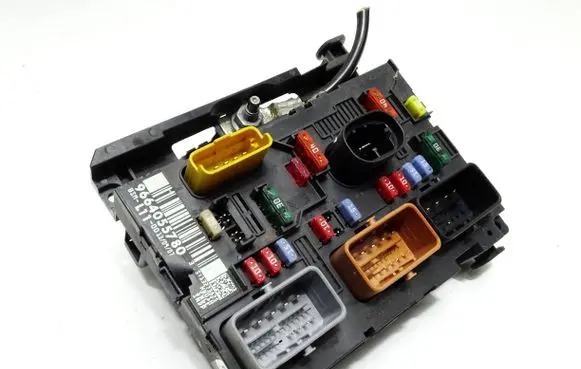 Peugeot 207 BSM Control unit 9664055780
