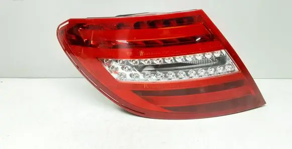 Mercedes-Benz C W204 Rear/tail lights 2048205464