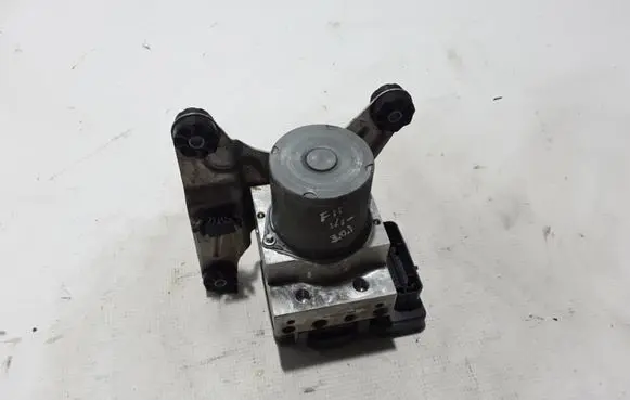 BMW 5 F10 F11 ABS Pump 6856846