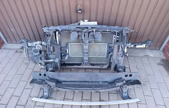 Infiniti Q50 Radiator set 