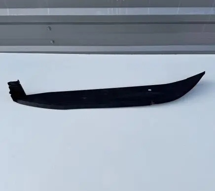 Porsche Macan (95B) Fender end trim 95B854778B
