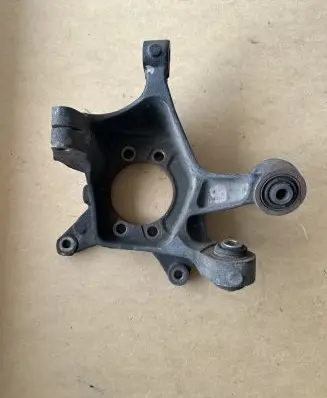 Subaru Forester SJ Rear wheel hub 28411SG010 28411SG011