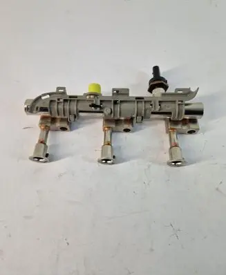 Fuel main line pipe