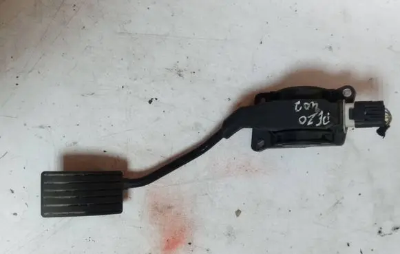 Peugeot 407 Accelerator throttle pedal F00C3E2429