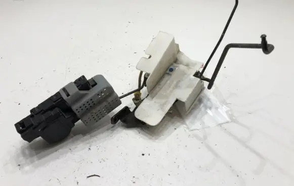 Hyundai Sonata Front door lock