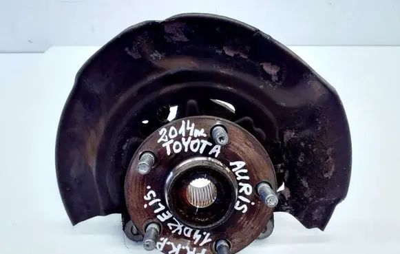 Toyota Auris E180 Front wheel hub F63L5 8954302061