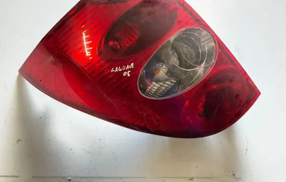 Renault Laguna II Rear/tail lights 8200002471