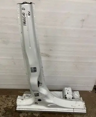 Fiat Panda III Pillar (middle) 