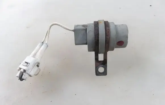 Suzuki Jimny Vacuum valve 