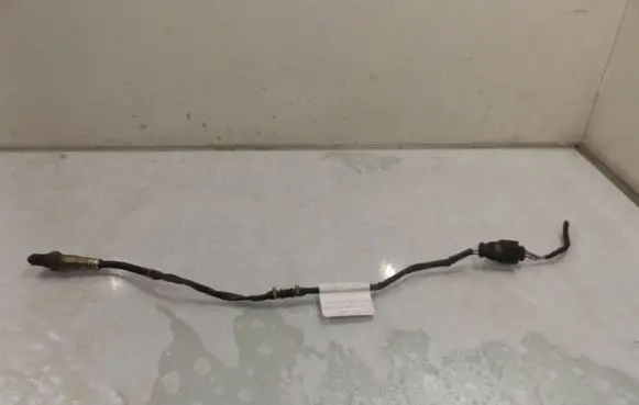 Volkswagen PASSAT B6 Lambda probe sensor 03C906262F