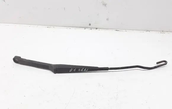 Volkswagen Transporter - Caravelle T4 Front wiper blade arm
