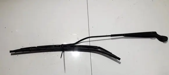 Renault Megane I Front wiper blade arm