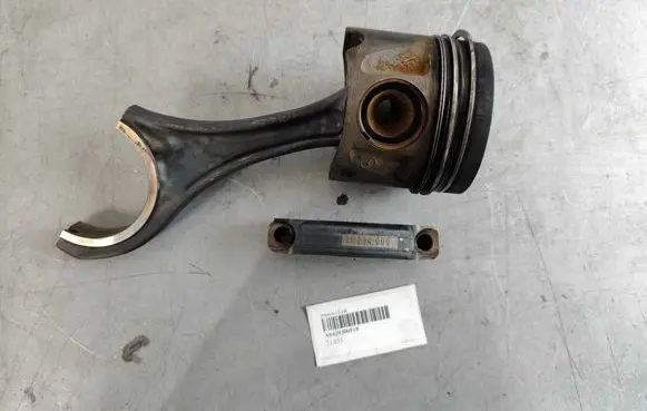 Mercedes-Benz S W222 Piston with connecting rod A6420300518