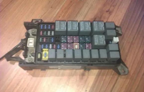 KIA Carnival Fuse box set 8K52A66760 8K52A-66-760