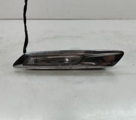 BMW 5 F10 F11 Front fender indicator light 