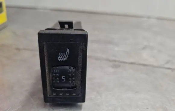 Volkswagen Transporter - Caravelle T4 Seat heating switch 7D0963563